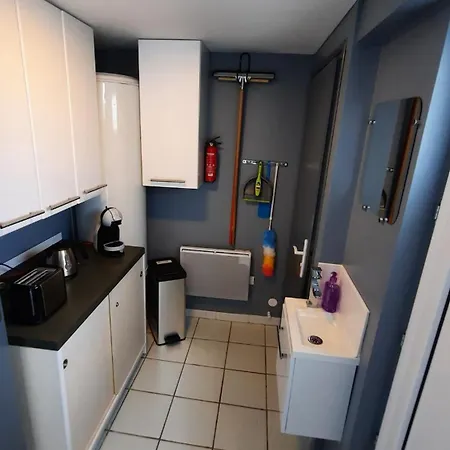 Les 4 As, Maison Au Coeur De Proche