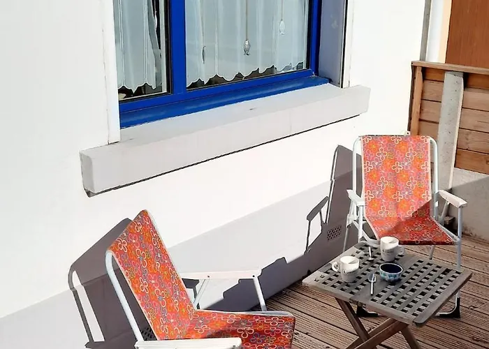 Les 4 As, Maison Au Coeur De Proche