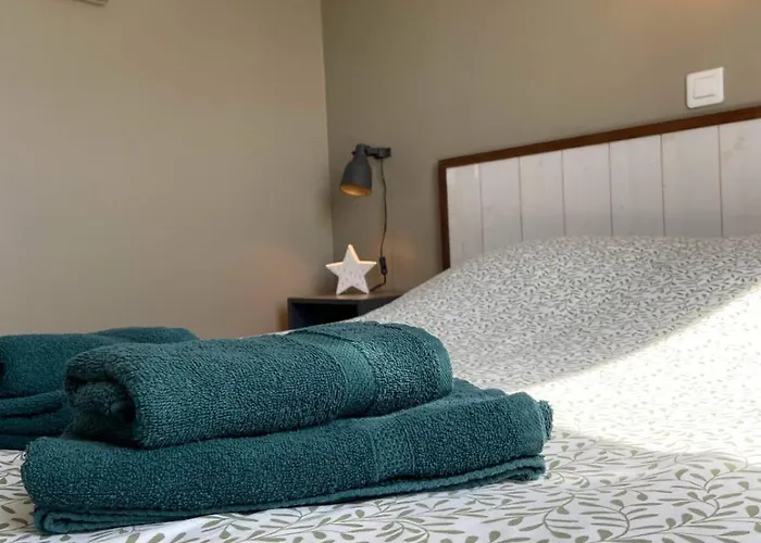 Les 4 As, Maison Au Coeur De Proche *