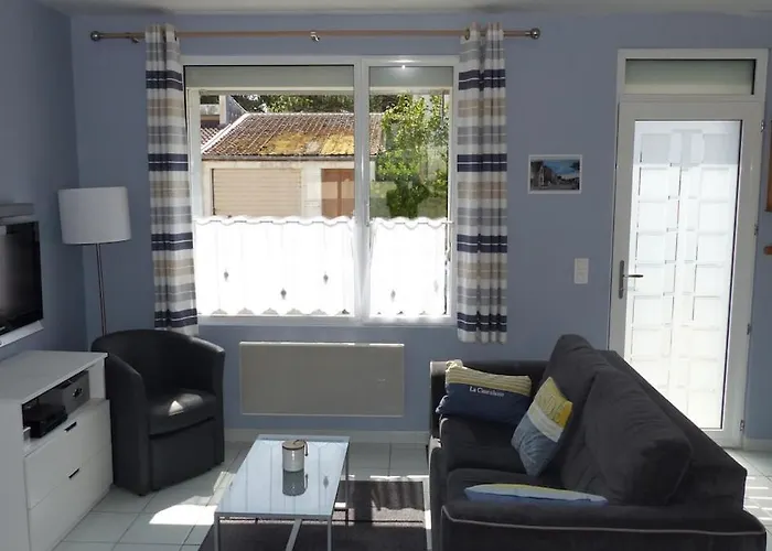 Holiday home Les 4 As, Maison Au Coeur De Proche